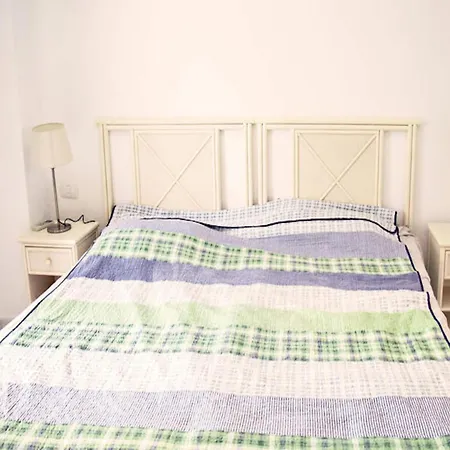 2 Min Walk To Beach - Private Solarium Bungalow Apartment