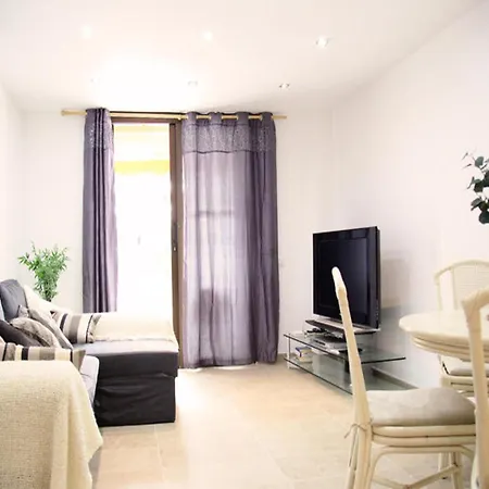 Apartment 2 Min Walk To Beach - Private Solarium Bungalow *