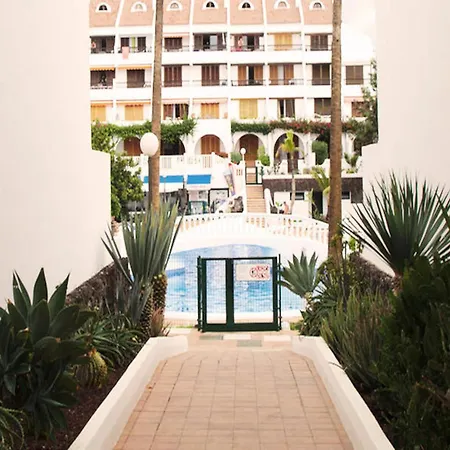 Apartment 2 Min Walk To Beach - Private Solarium Bungalow